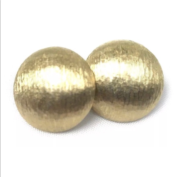 Monet Jewelry - Vintage Monét 1980's Gold Tone Earrings